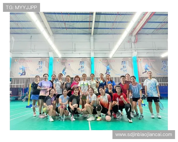 武汉羽毛球队选拔赛精彩点评展现力量与团队精神的完美结合