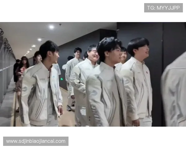 聚焦英雄联盟BLG战队近期状态分析与未来发展展望