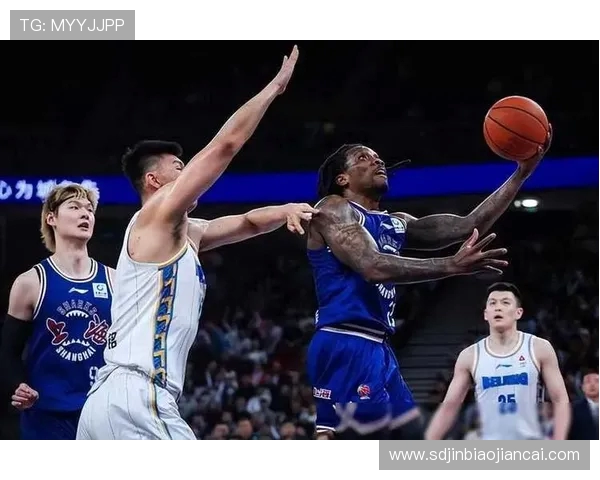 赛后分析：上海篮球队与北京篮球队球员个人能力对比与表现评估