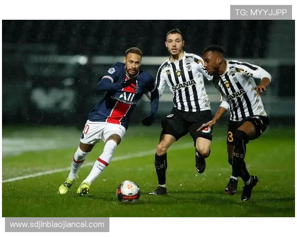 特鲁瓦与圣埃蒂安的激烈对决谁能在法甲赛场上笑到最后