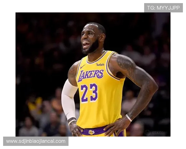 盐湖城与曼联激战成平局双方精彩表现引发球迷热议