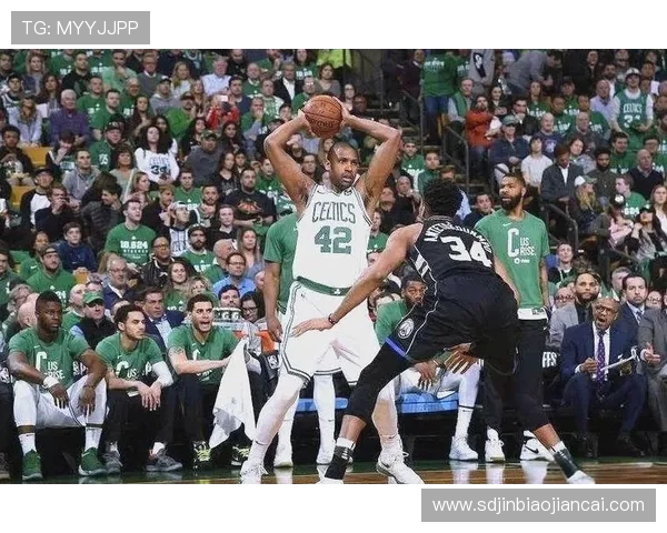 雄鹿与凯尔特人对决历史回顾及重要战役分析