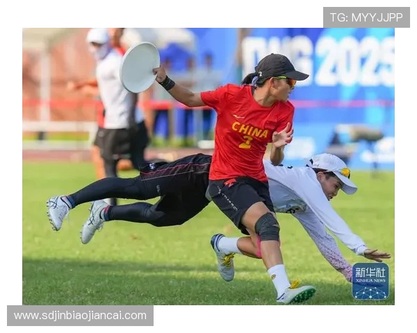 飞盘竞技的魅力:深入探讨成都飞盘队的反击战术与团队精神