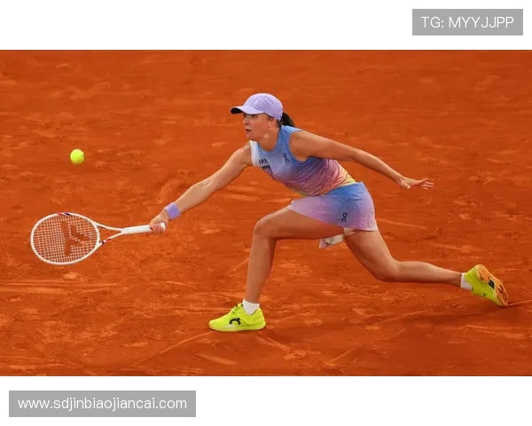 上海网球队在网球力量排行榜中荣登第四名展现强大实力与潜力 上海网球队在网球力量排行榜中荣登第四名展现强大实力与潜力