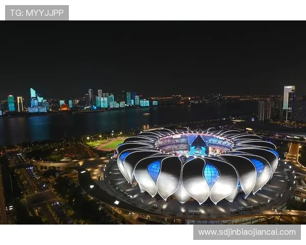 杭州足球队状态变革引发热议球迷期待新篇章的开启与挑战